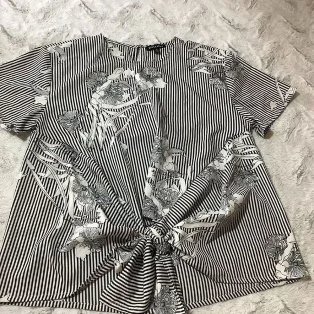 style envy floral striped tie front blouse size XL